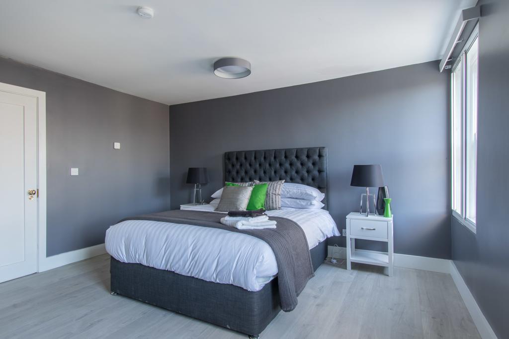 The Dawson On St. Stephens Green Apartment *